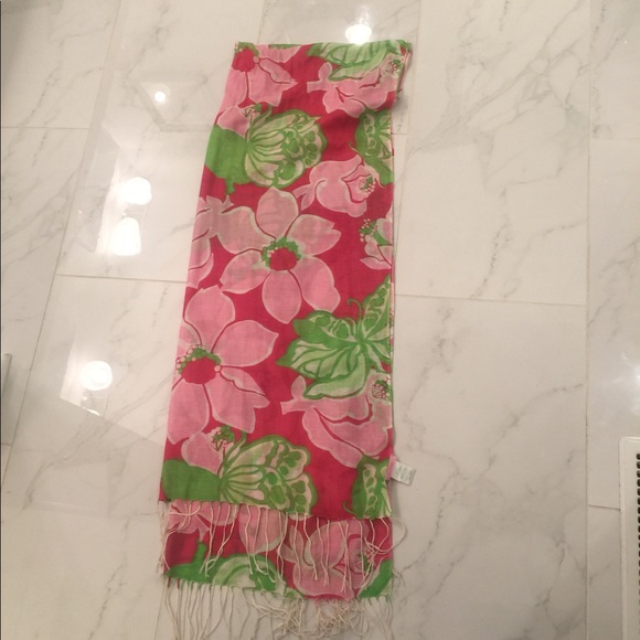 Lilly Pulitzer Accessories - Lilly Pulitzer Pink & Green Floral Scarf